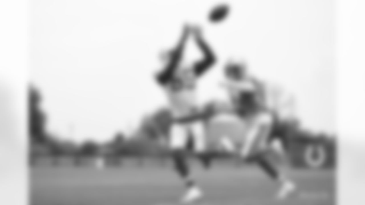 85 WR Tyler Vaughns