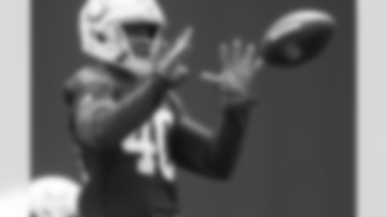 40 CB Jaylon Jones
Players train during Phase III OTAs of offseason workouts.