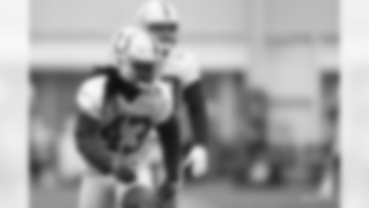43 LB Malik Jefferson