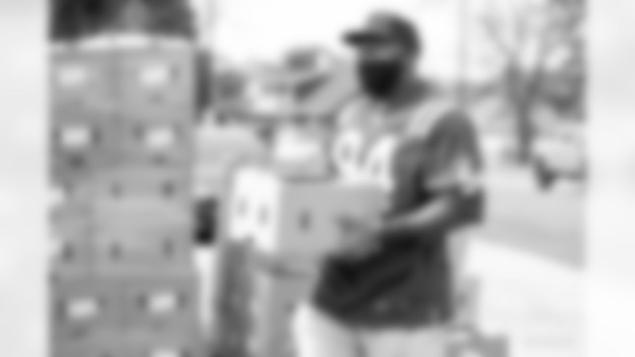 94 DT/DE Tyquan Lewis