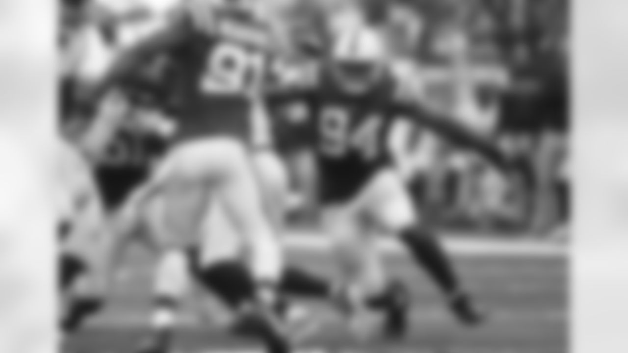 94 DT/DE Tyquan Lewis