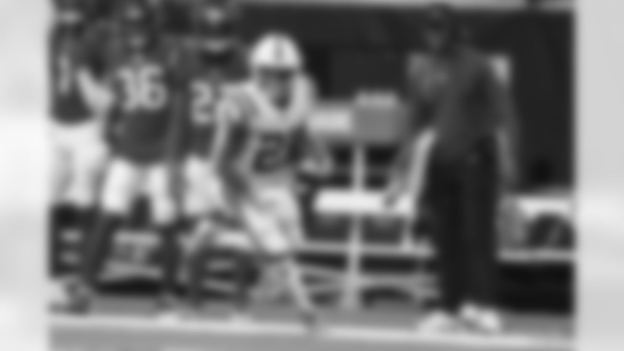 21 RB Nyheim Hines