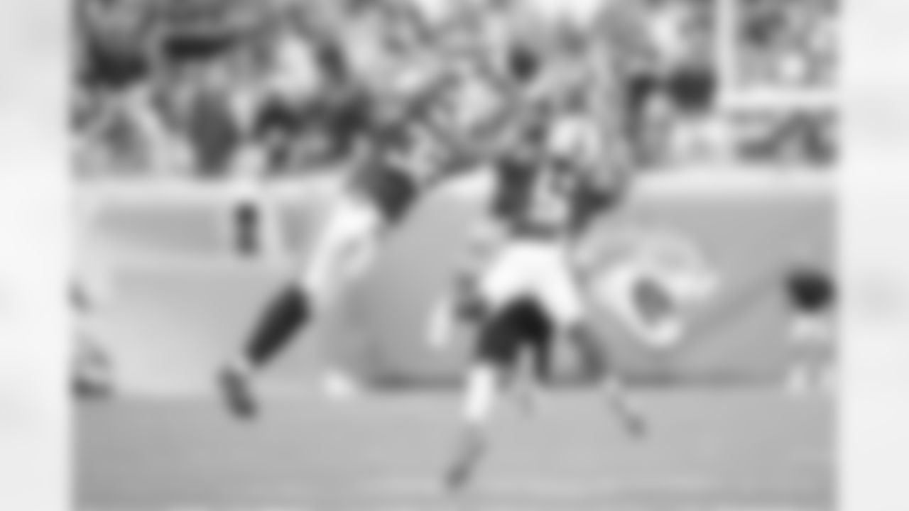 32 S Julian Blackmon, #5 CB Stephon Gilmore