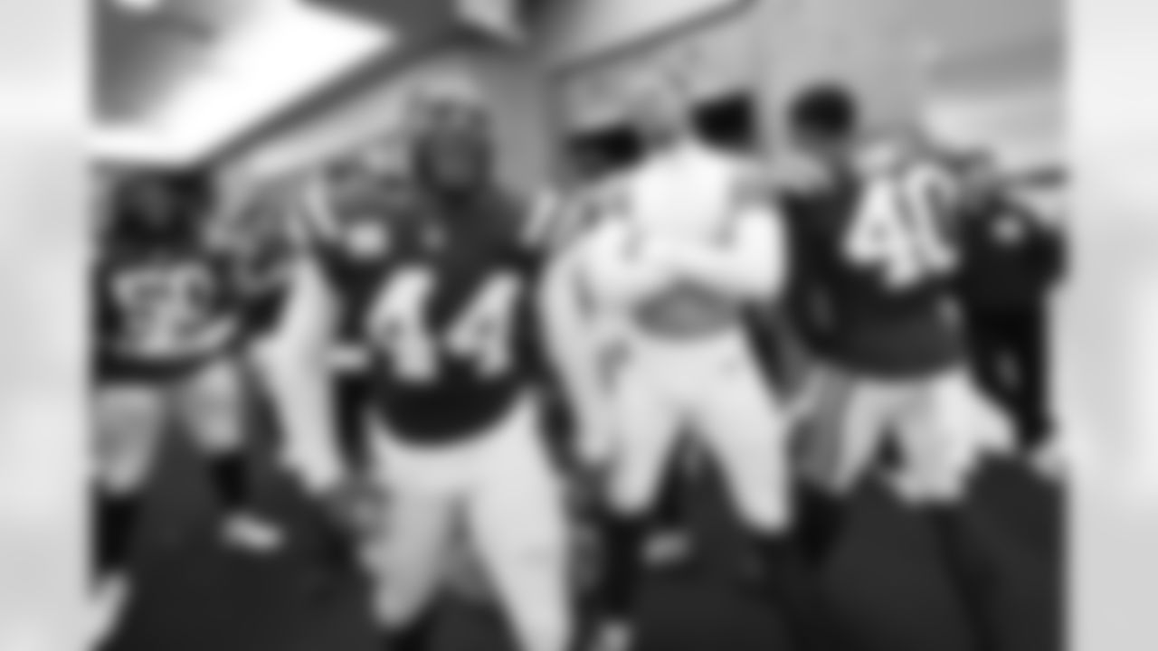 44 LB Zaire Franklin , 29 CB JuJu Brents