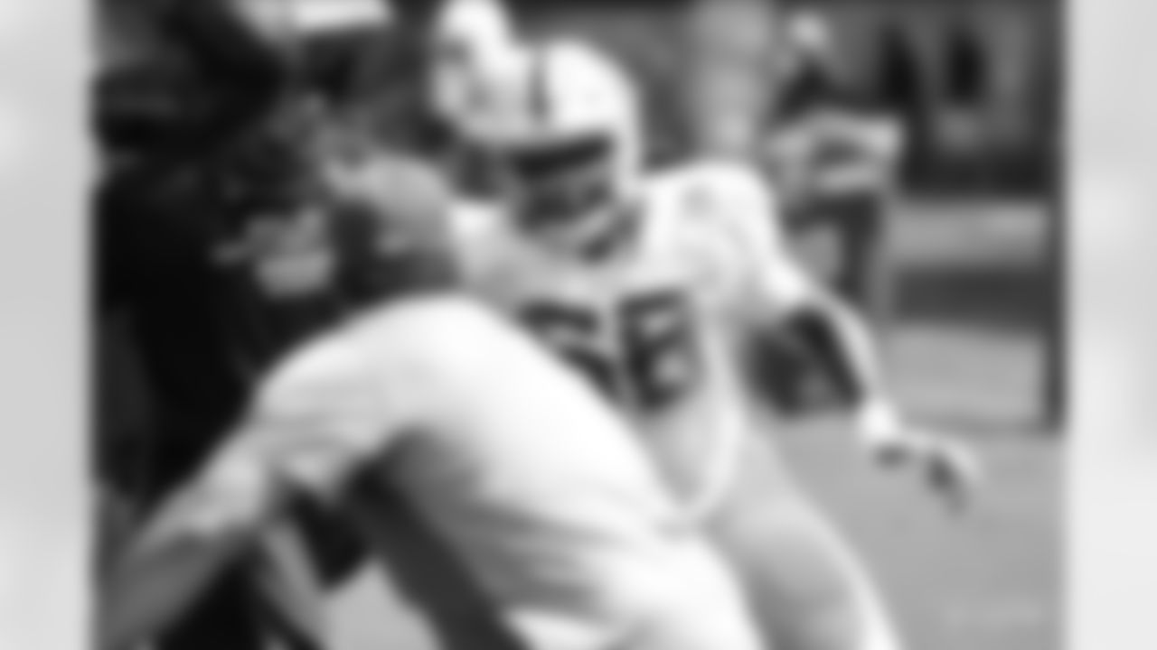66 DT Chris Williams