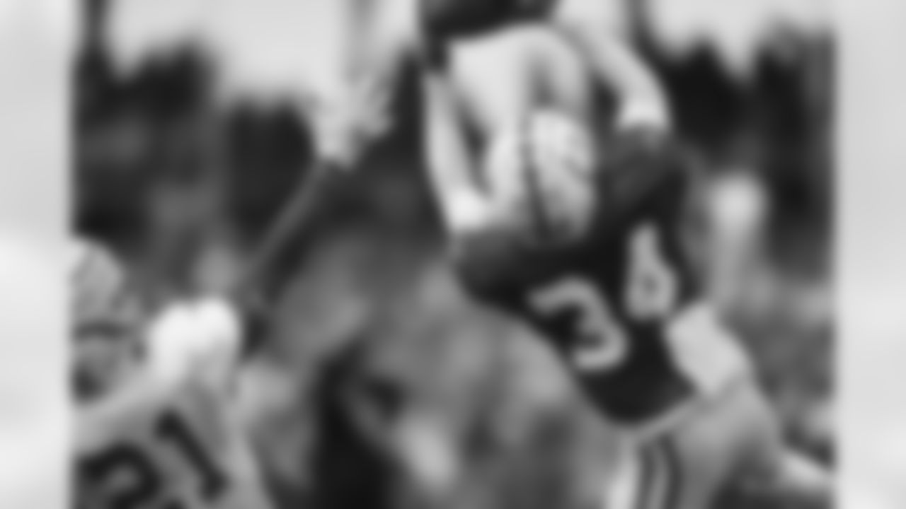 21 RB Nyheim Hines, #34 CB Isaiah Rodgers