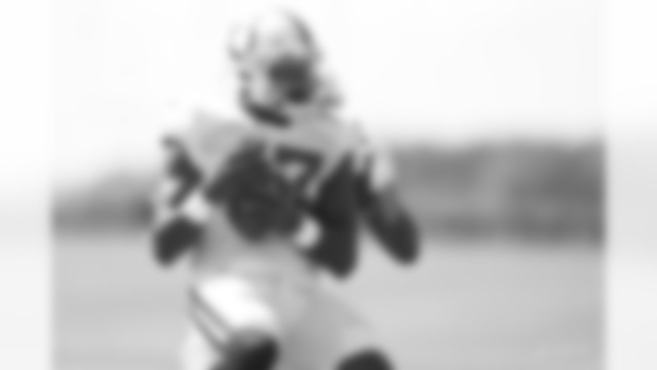 47 TE Jordan Thomas