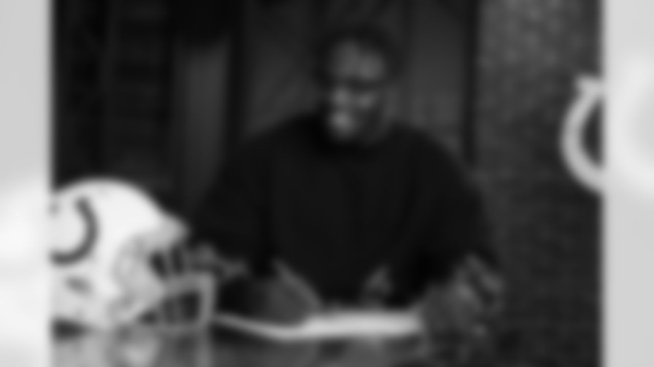 LB Samson Ebukam