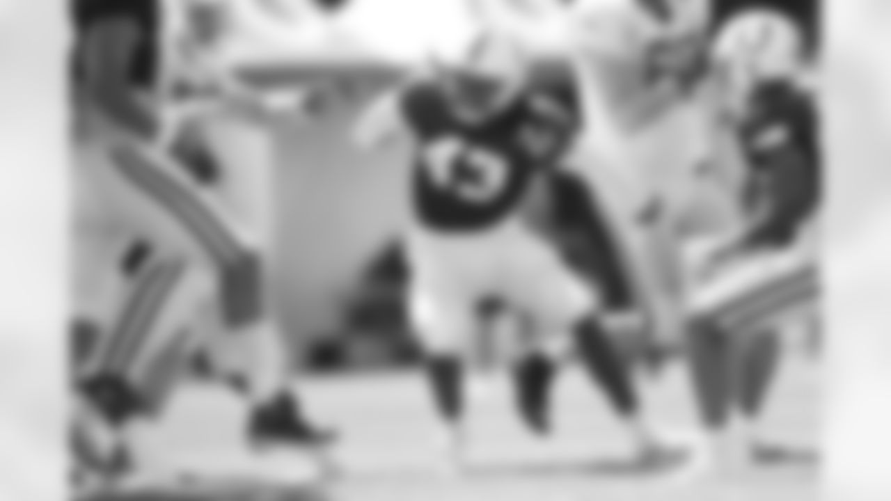 43 LB Malik Jefferson