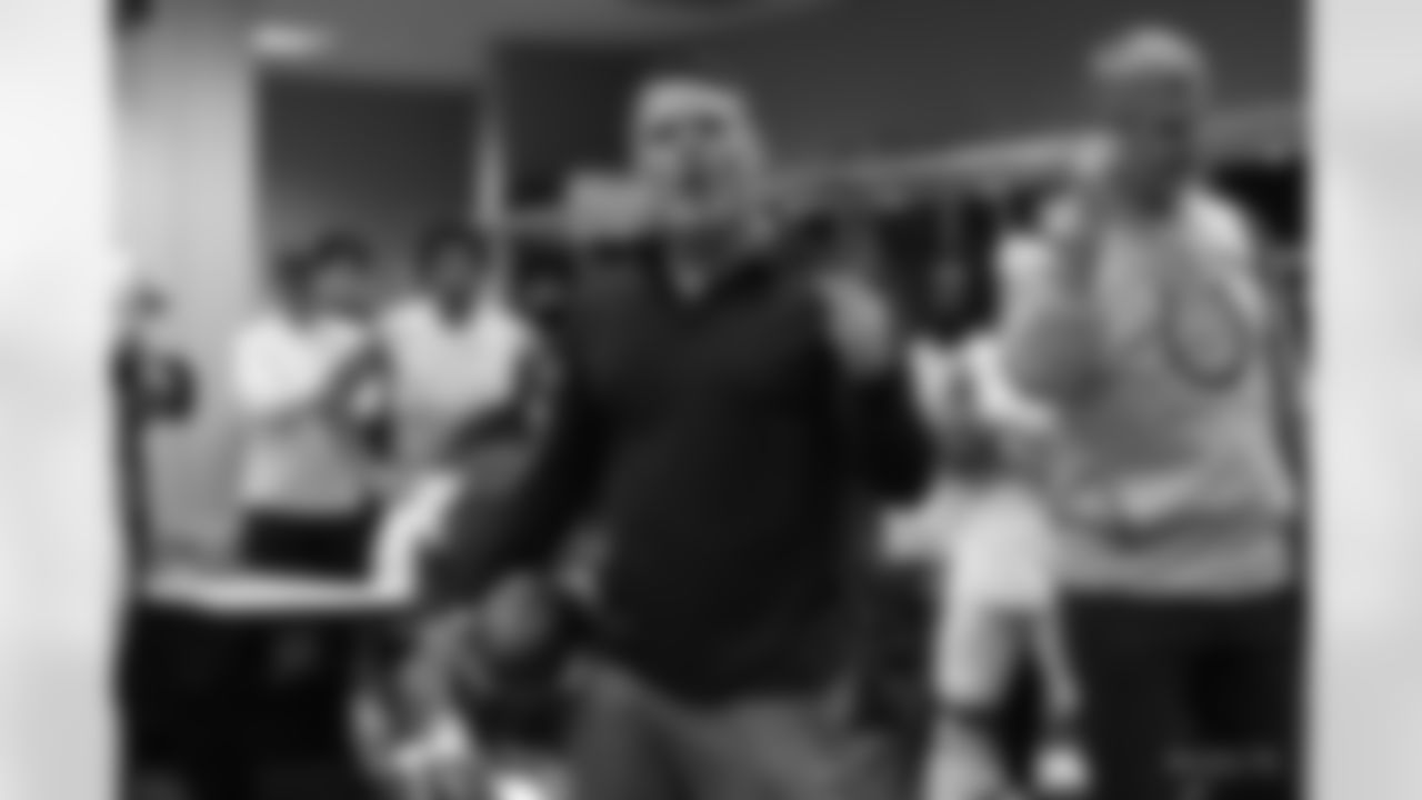 Chris BallardÊGeneral Manager