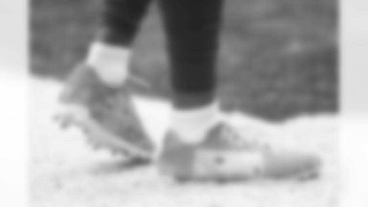 1002_TEN_Pregame_014
