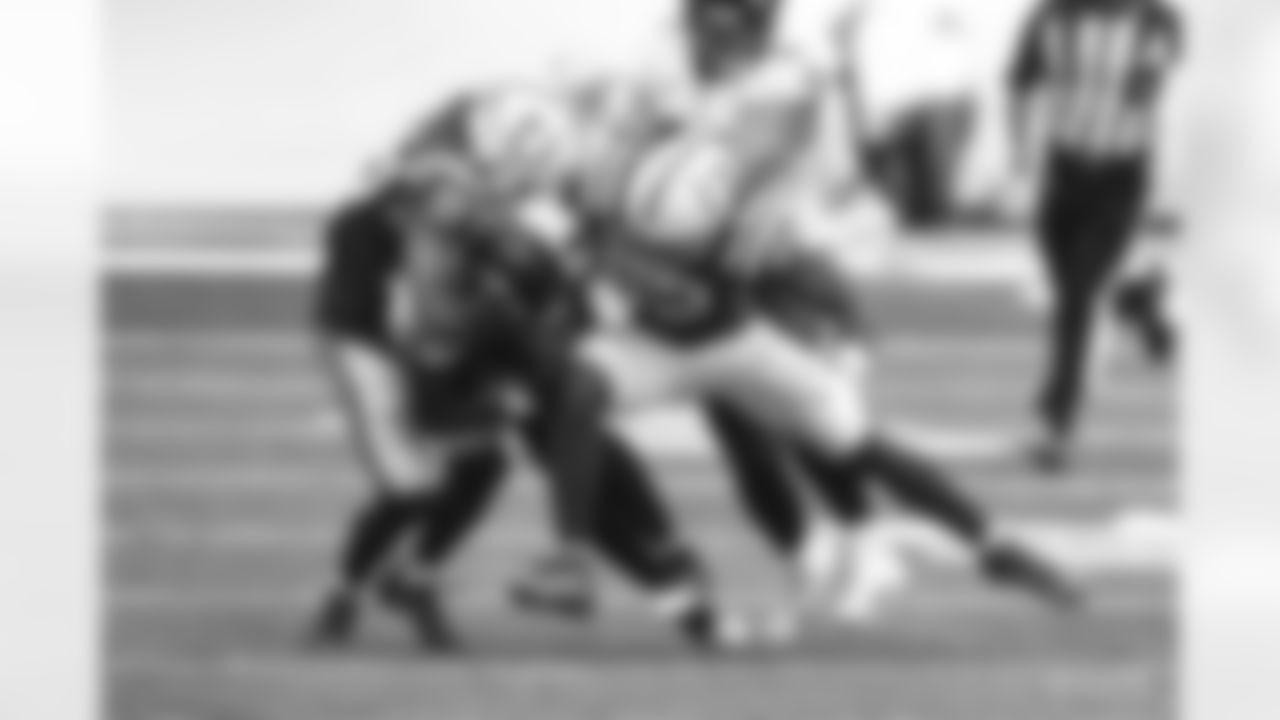 37 S Khari Willis, #53 LB Darius Leonard