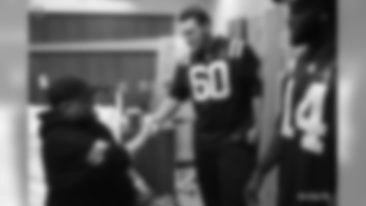 2019_1104_VAHospitalVisit_0125
