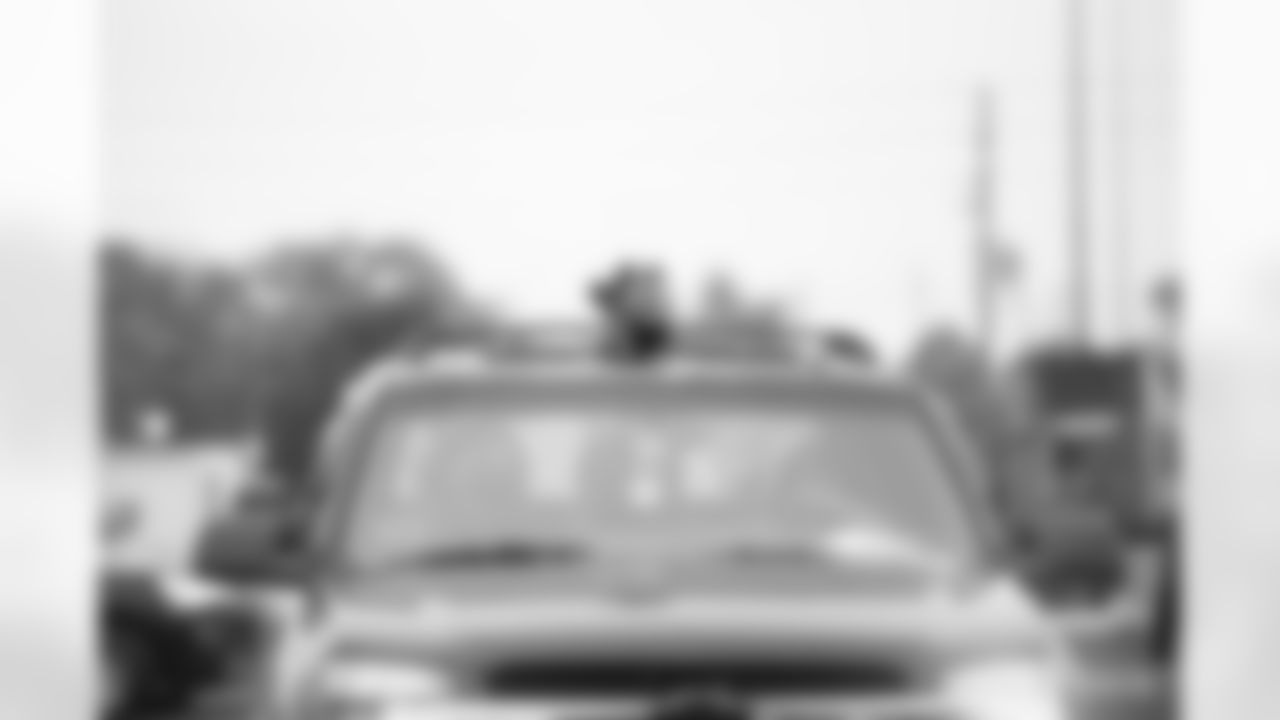 2020_1028_HalloweenDriveThru0425
