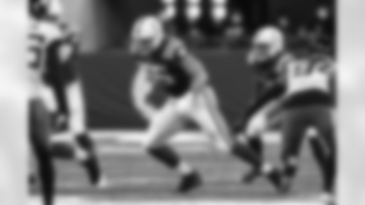 65 T Jared Veldheer