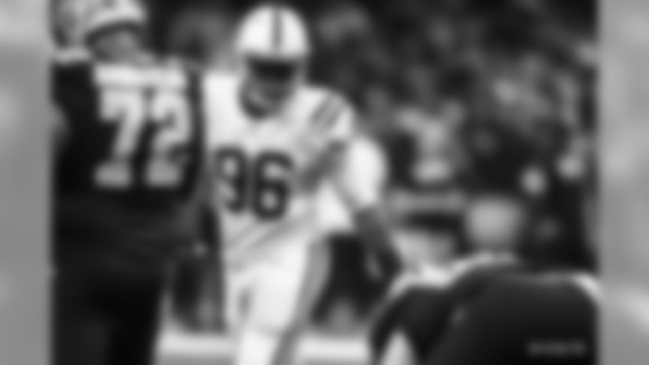 96 tackle Denico Autry