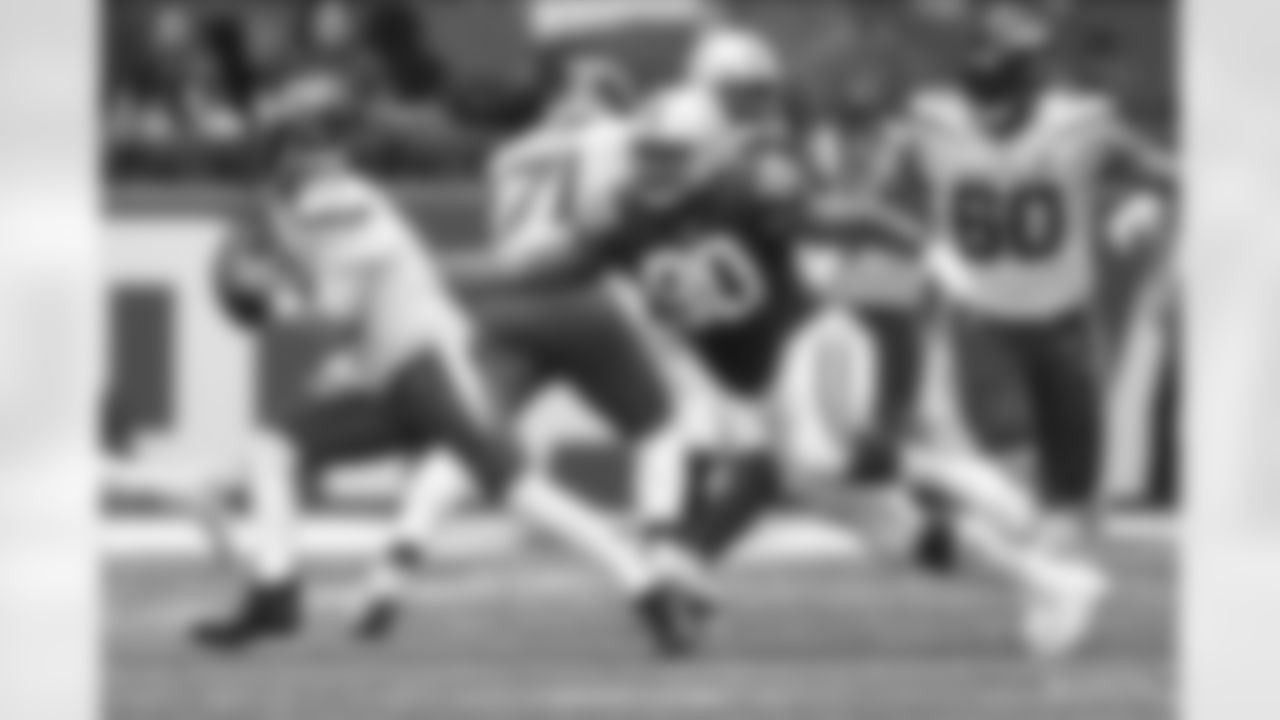 90 DT Grover Stewart
