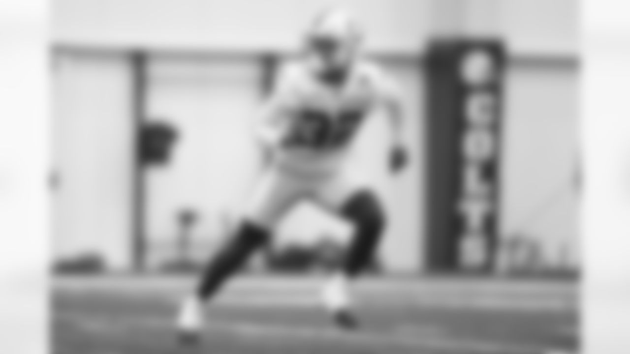 32 S Julian Blackmon