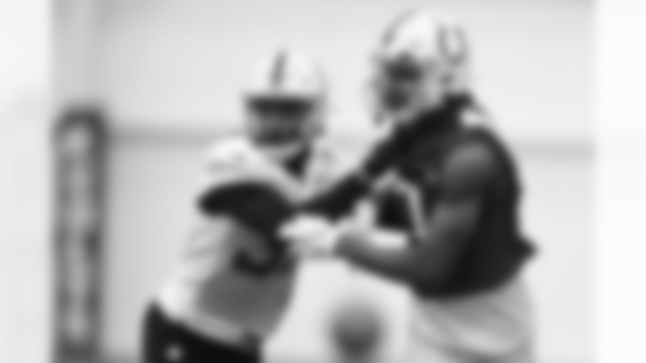 39 CB Darrell Baker Jr., #17 WR Mike Strachan
