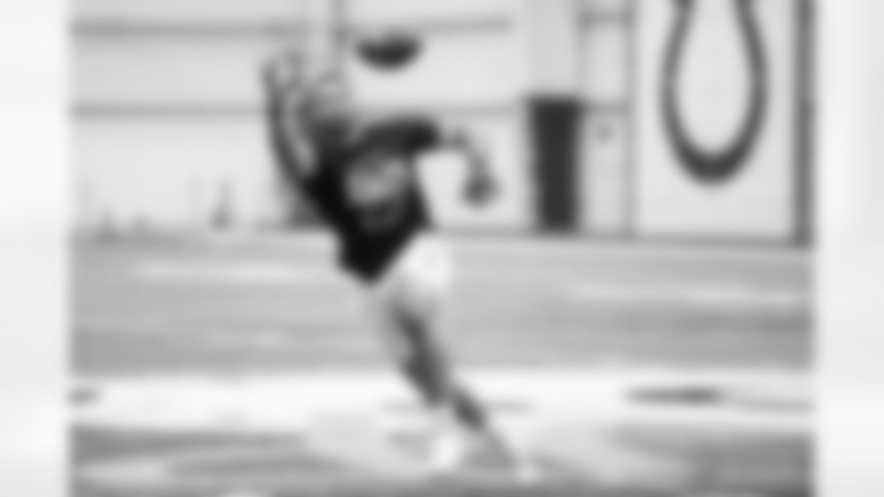 83 TE Kylen Granson