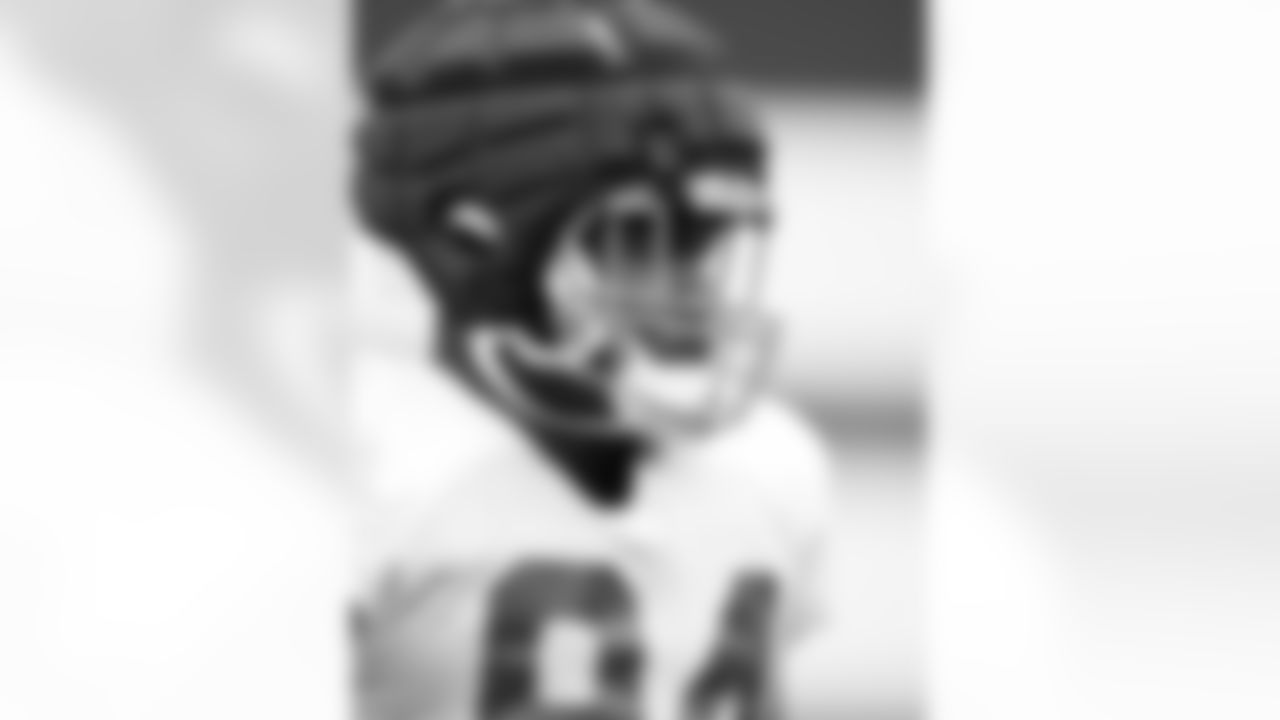 94 DE Tyquan Lewis
