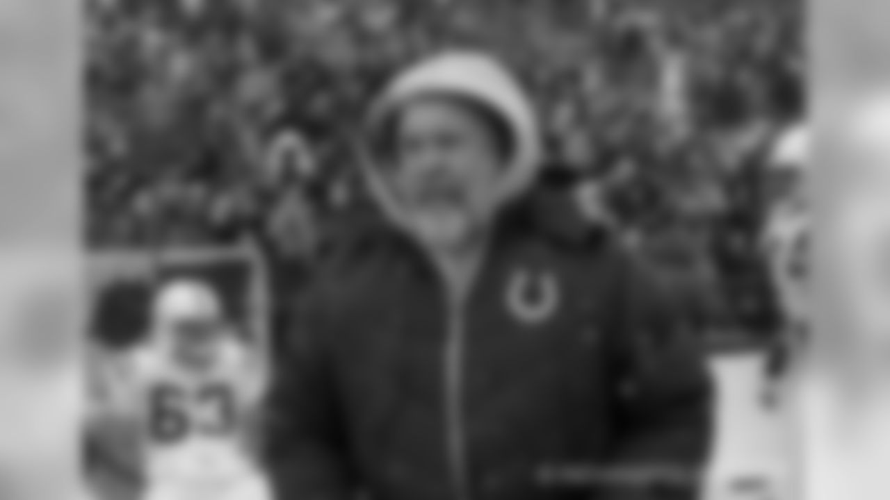 Howard Mudd has over 40 years of NFL experience as a coach and player and he re-joins Indianapolis after serving as the Colts offensive line coach for 12 seasons (1998-2009).