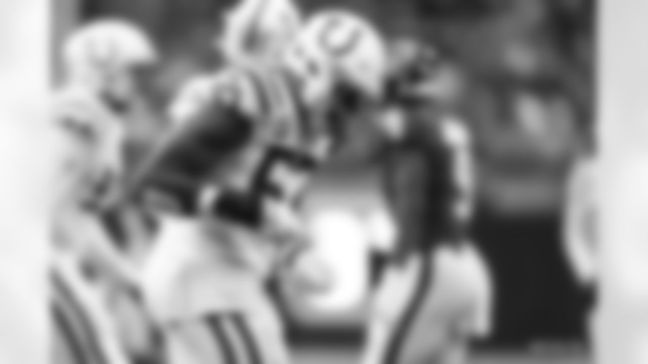 53 LB Darius Leonard