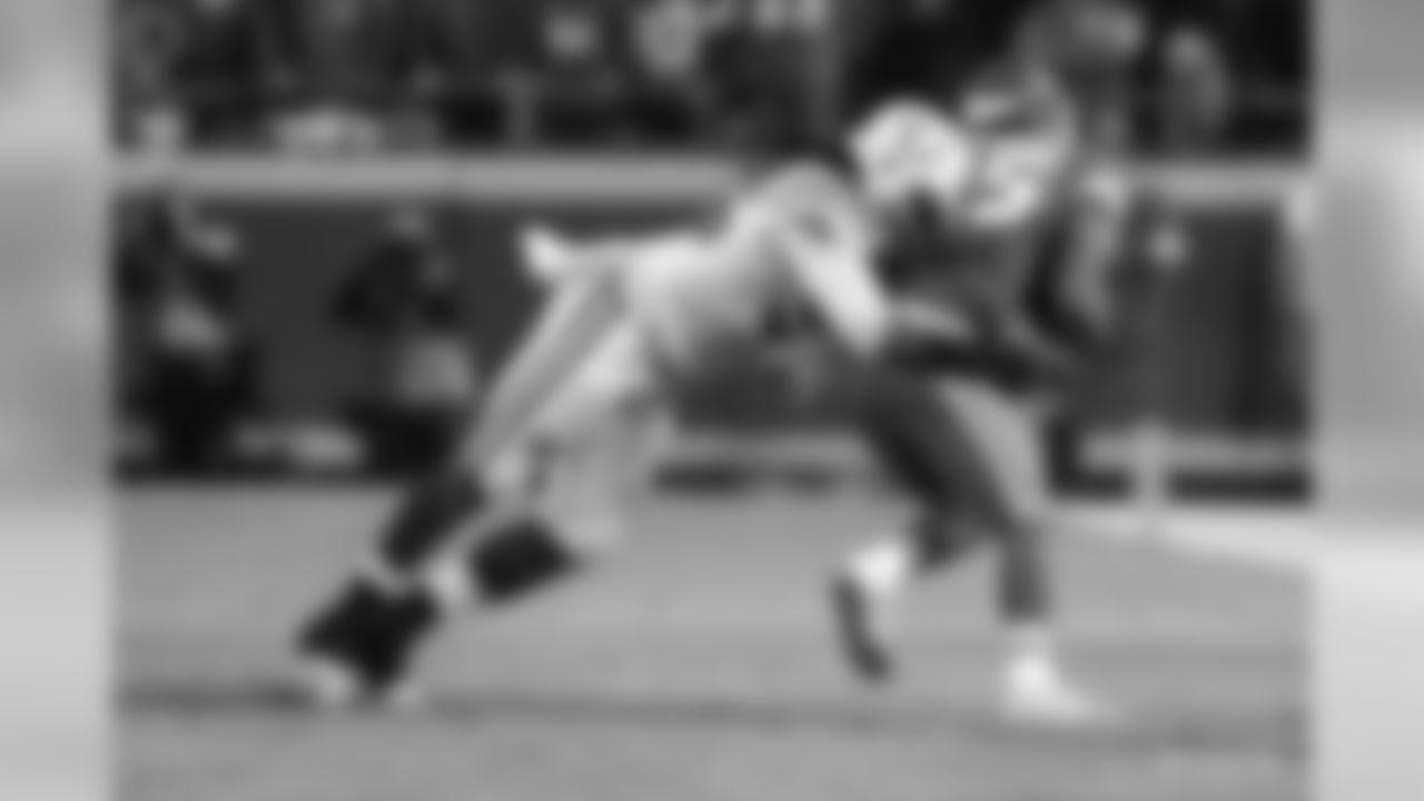 96 tackle Denico Autry