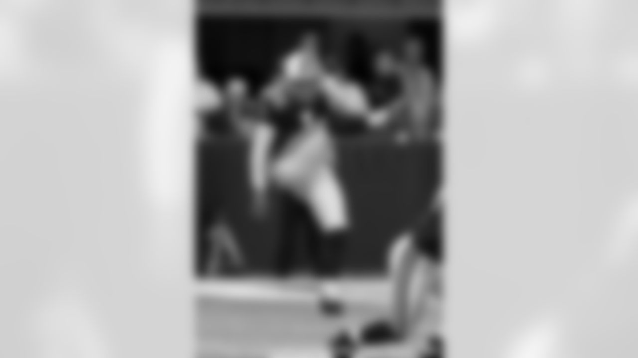 11-01-09 vs. SF-1