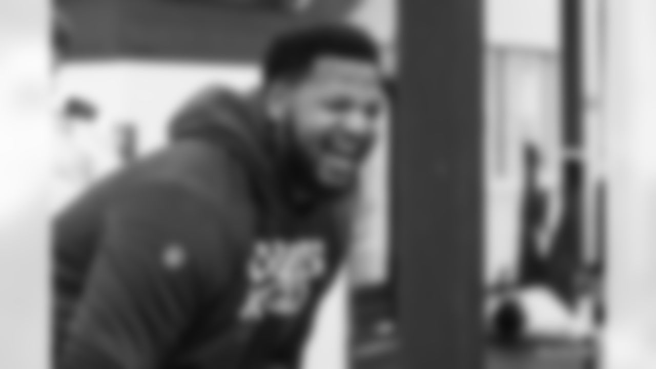 90 DT Grover Stewart