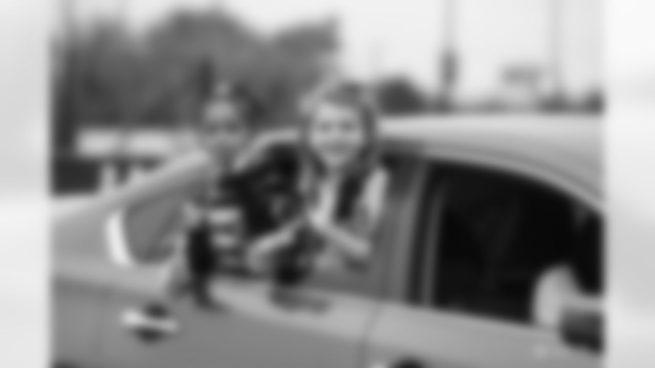 2020_1028_HalloweenDriveThru0558