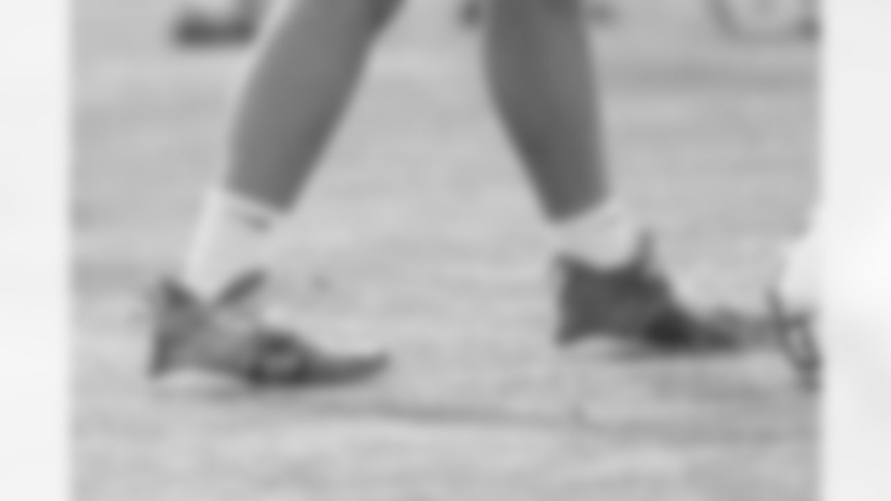 83 TE Kylen Granson