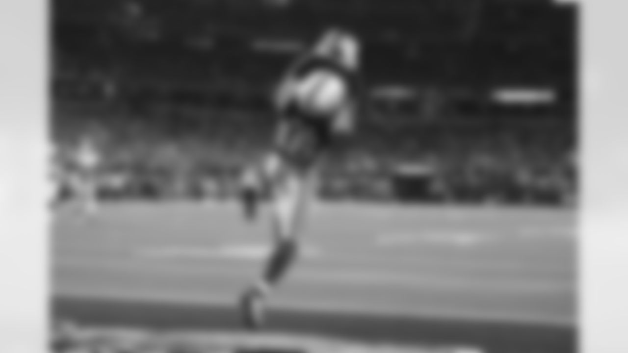 16 WR Ashton Dulin