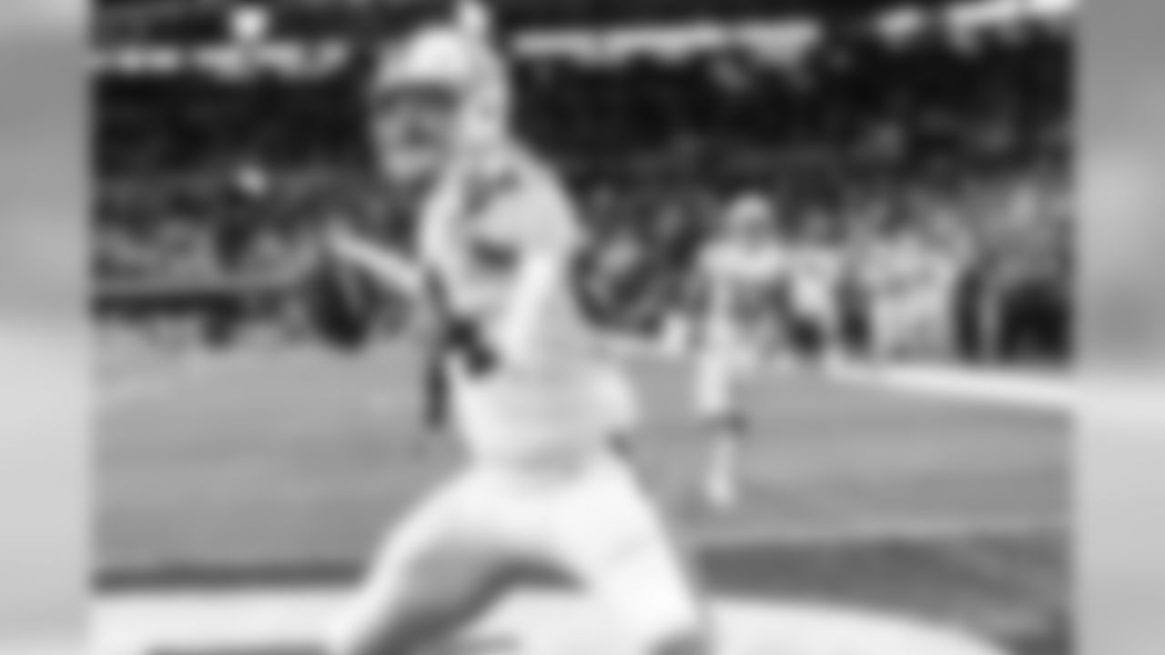 84 tight end Jack Doyle