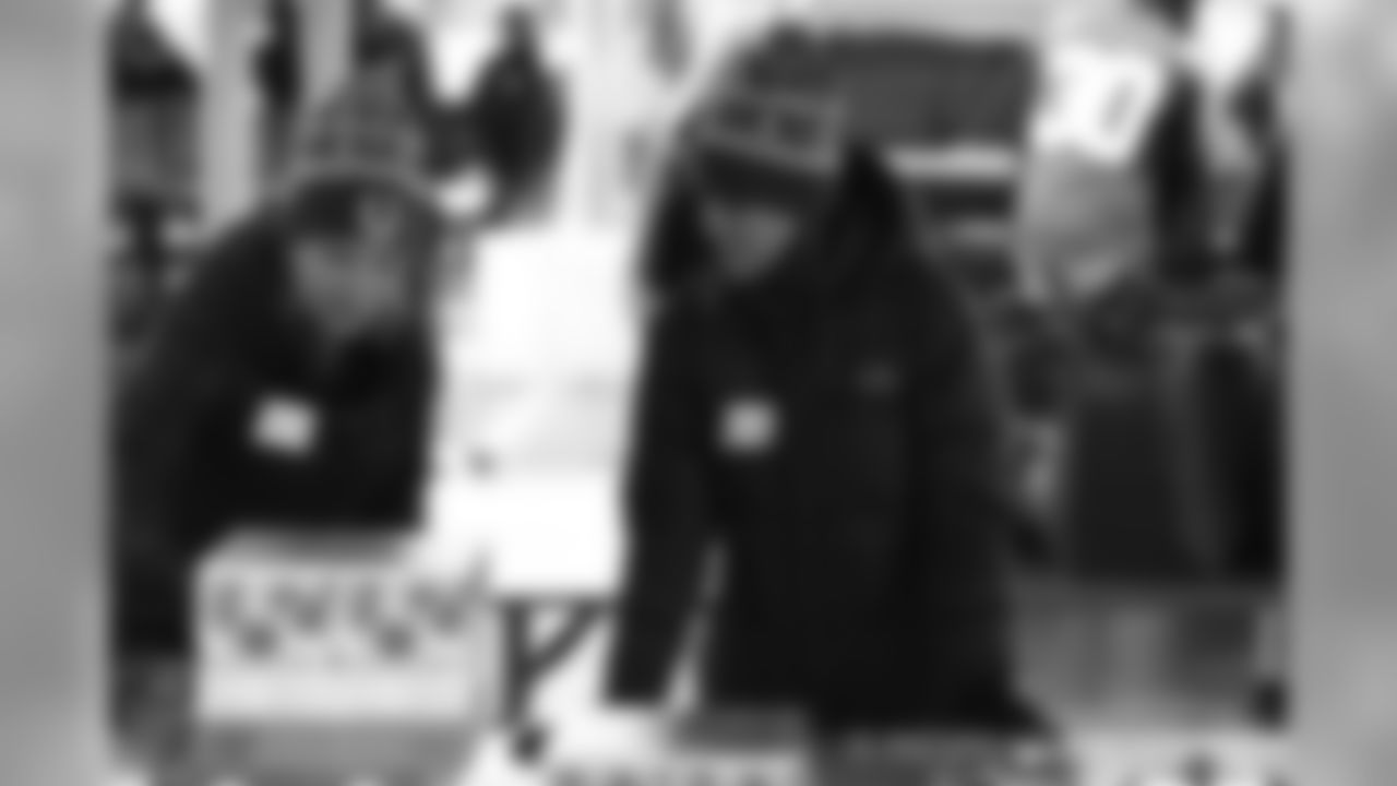 2018_1119_HorseshoeHelp_Spon_0995