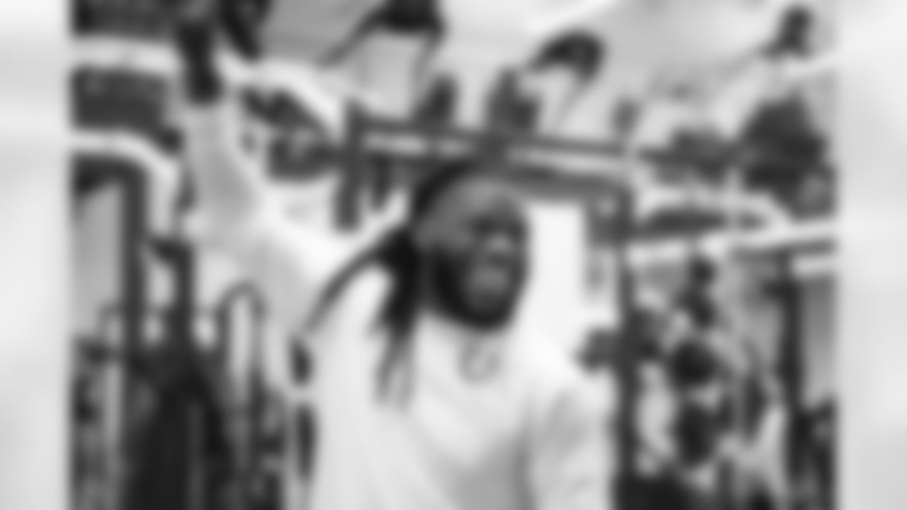 43 LB Malik Jefferson