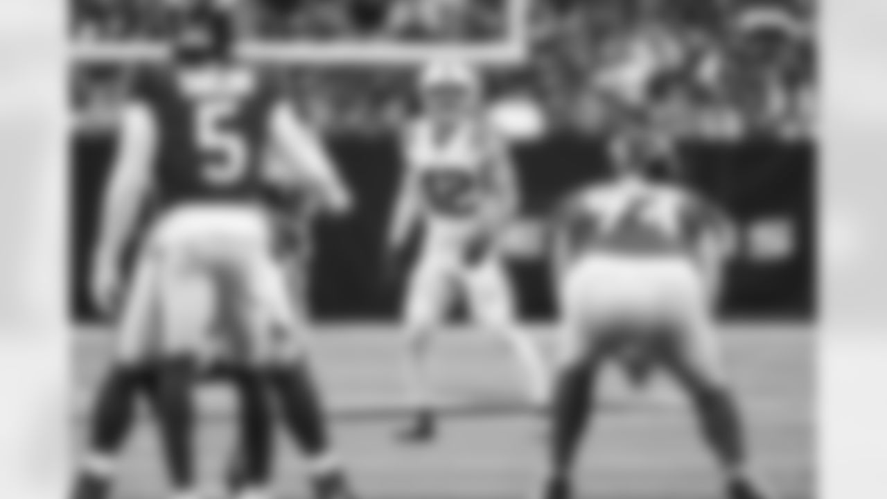 42 DB Andrew Sendejo