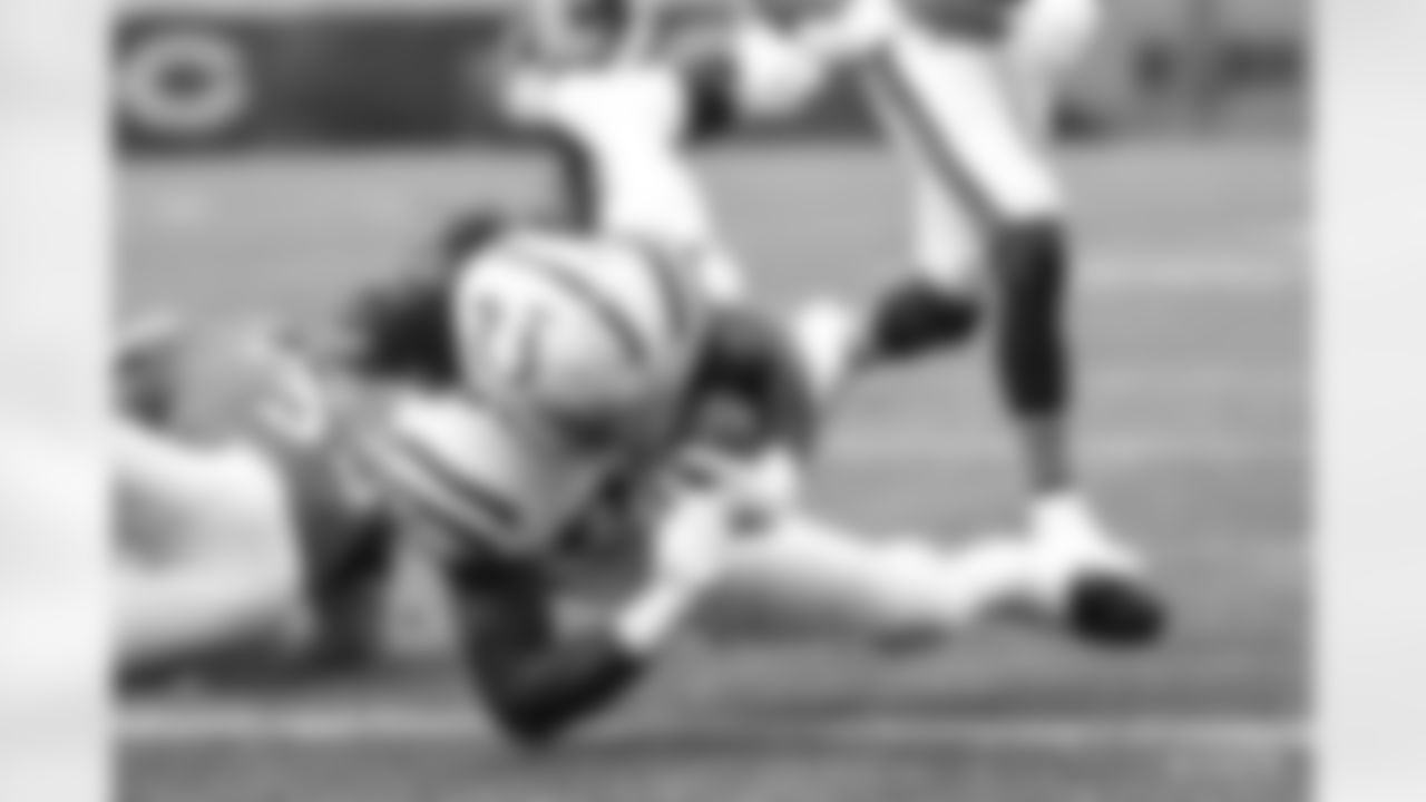 81 TE Mo Alie-Cox