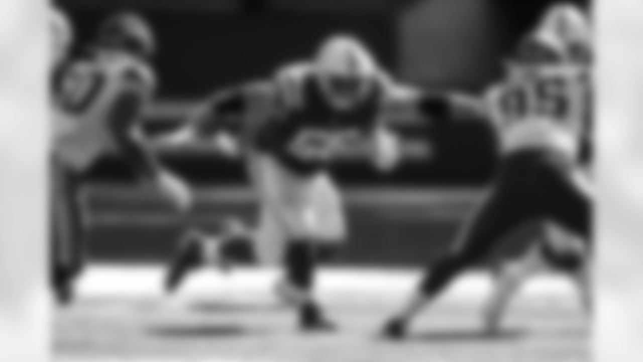 56 C/G Quenton Nelson