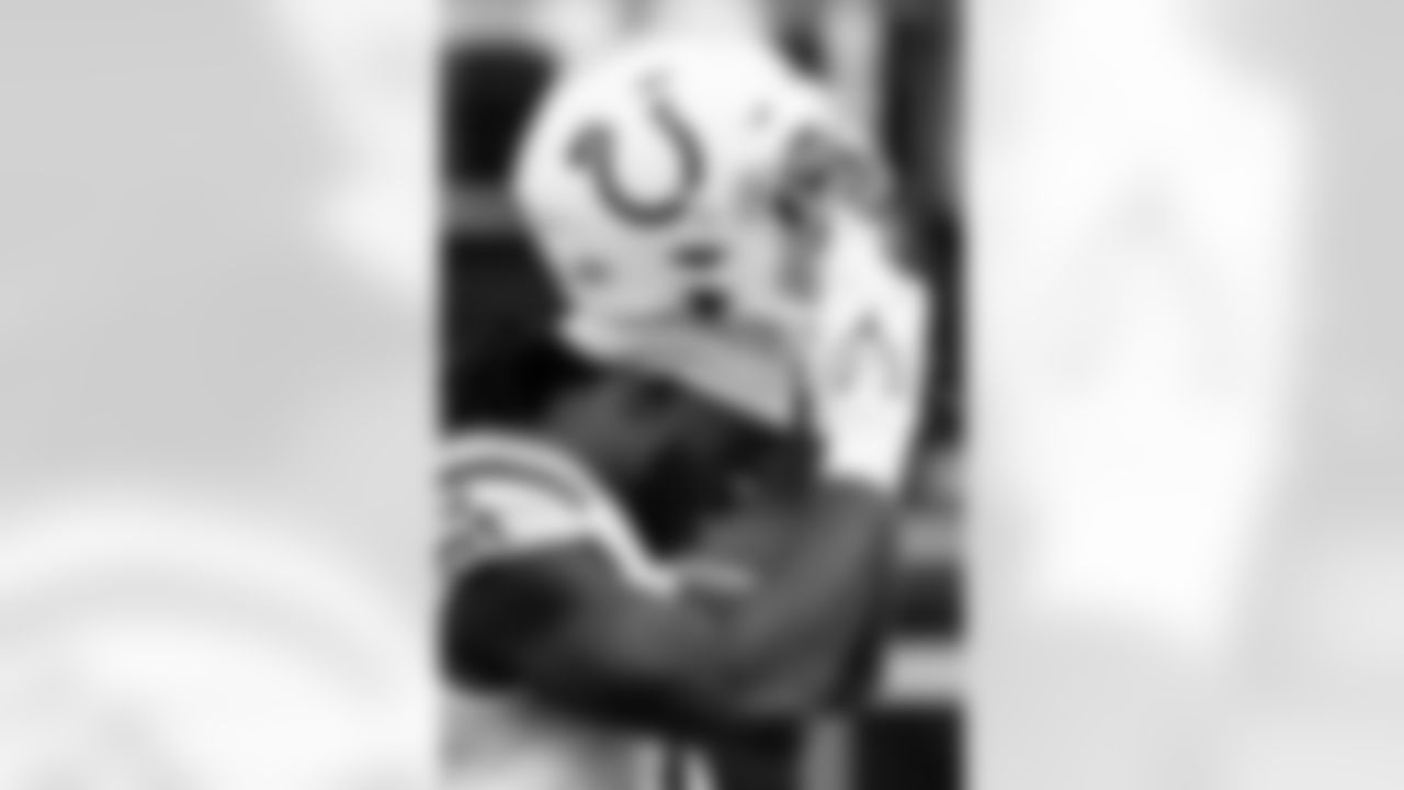 81 TE Mo Alie-Cox,