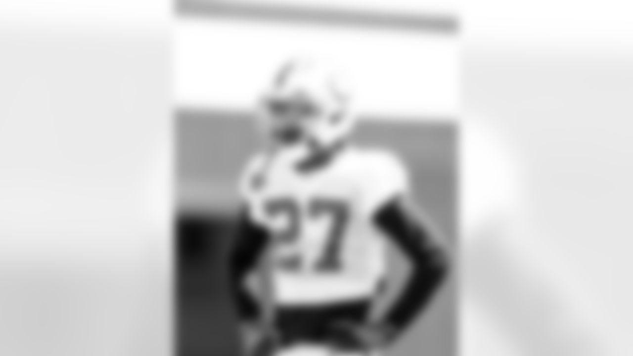 27 CB Kevin Toliver II