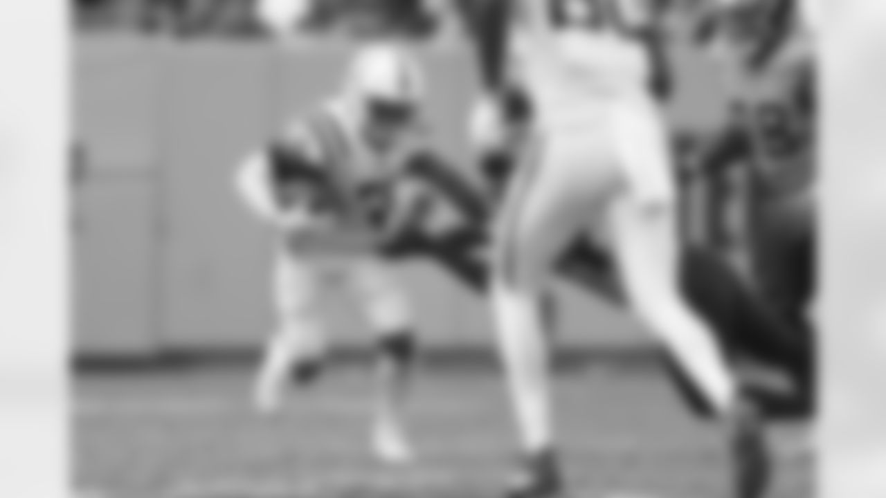 21 RB Nyheim Hines