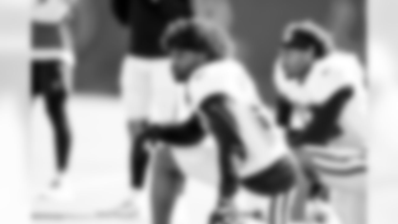 23 CB Kenny Moore II