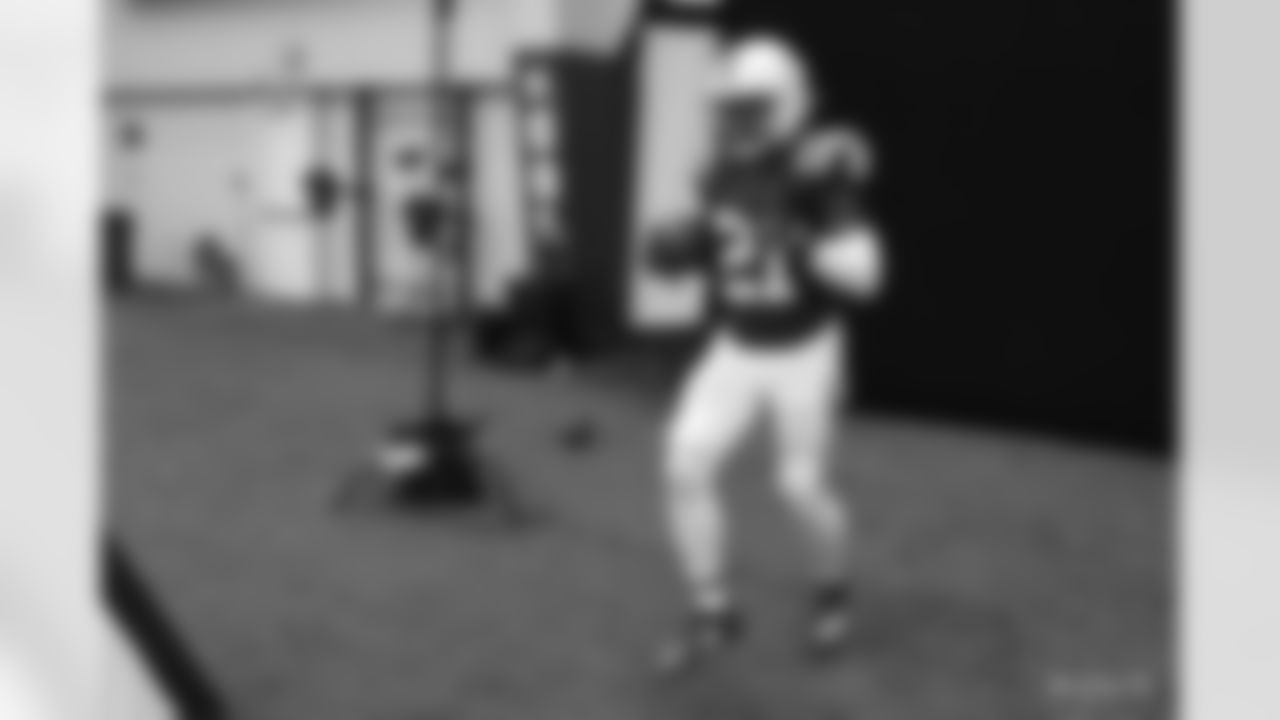 21 RB Nyheim Hines