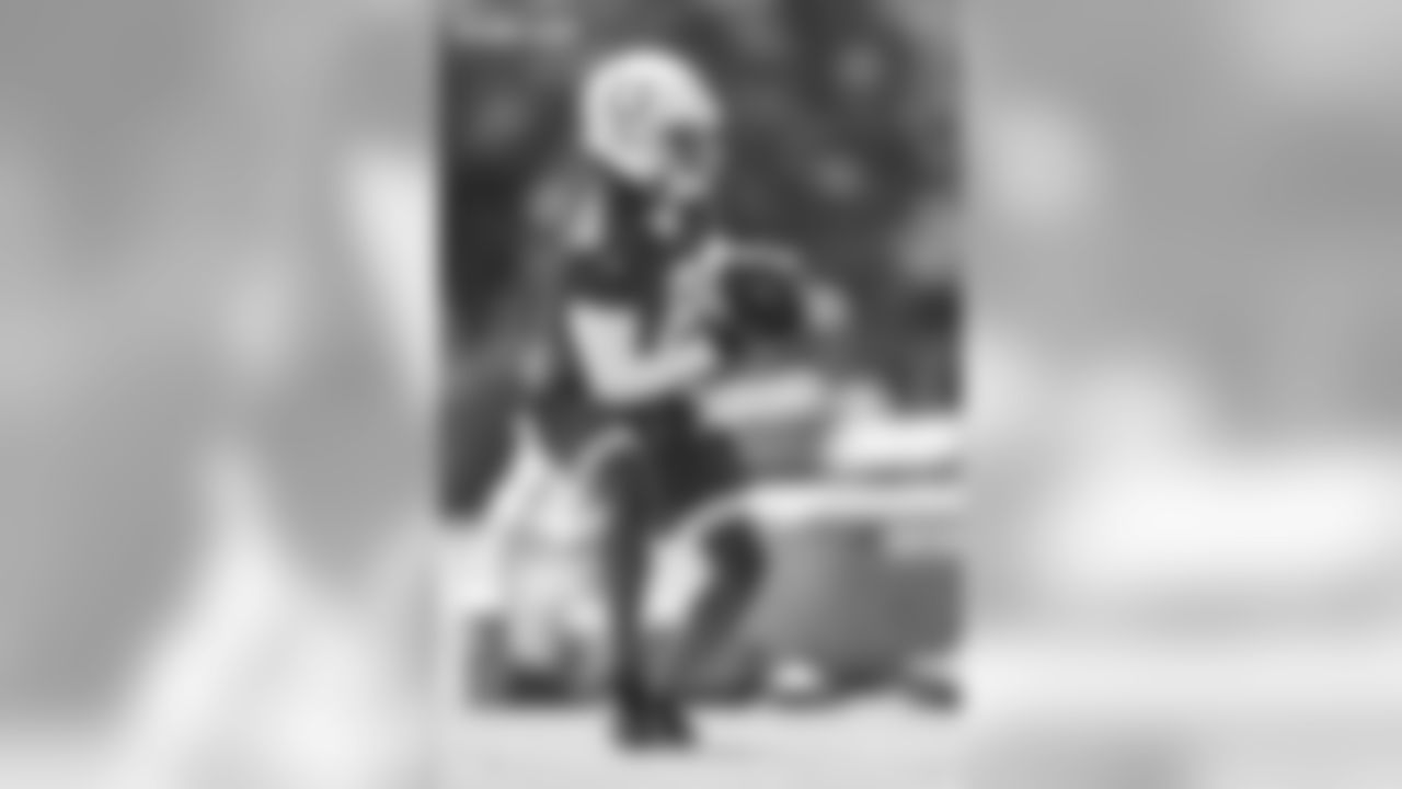 Deon Cain, wide receiver (sixth-round [185th-overall] pick): Cain suffered a season-ending knee injury in the Colts' preseason opener Aug. 9 against the Seattle Seahawks. He hopes to be back to full strength by training camp.