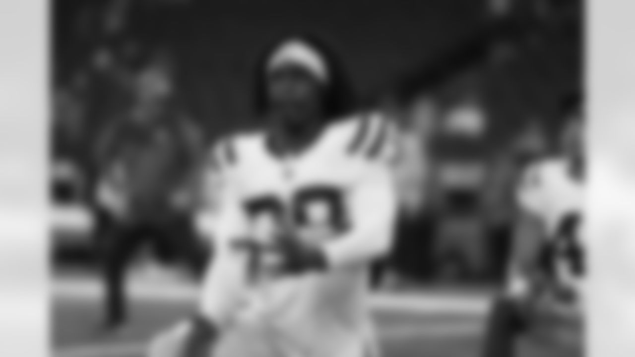 38 CB Tony Brown