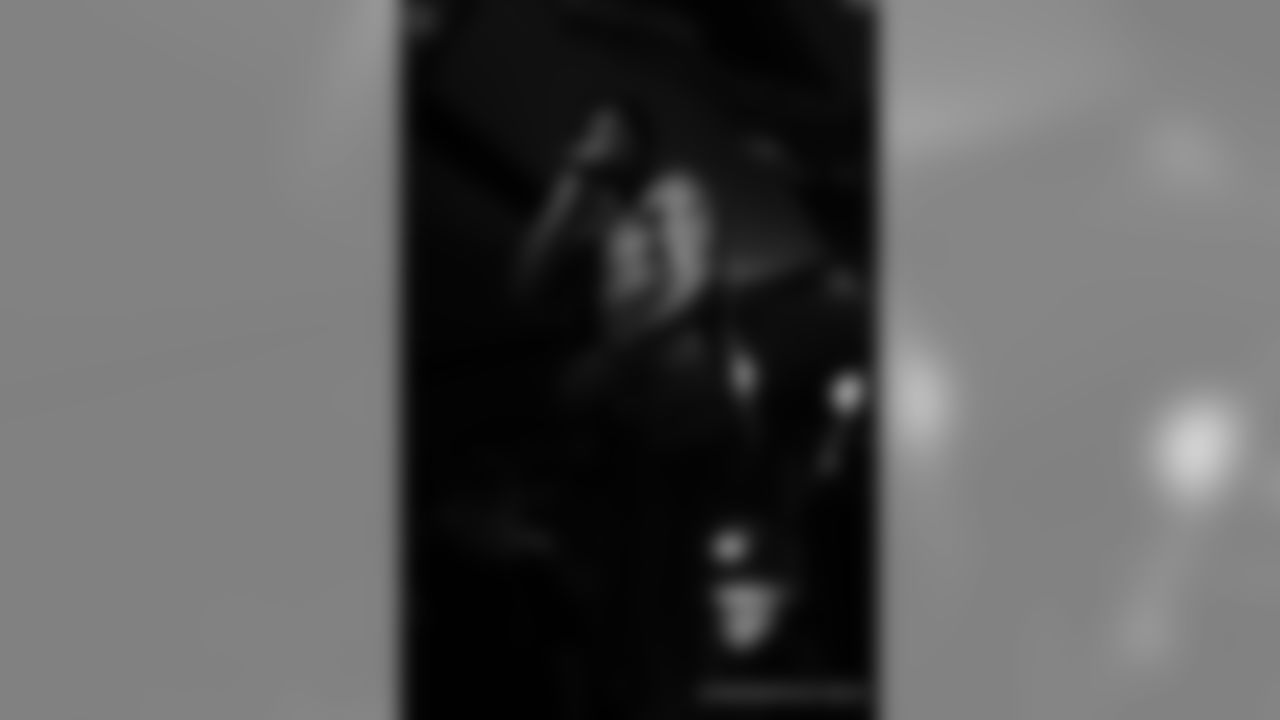 2018_1219_PlayoffConcertEdits0027