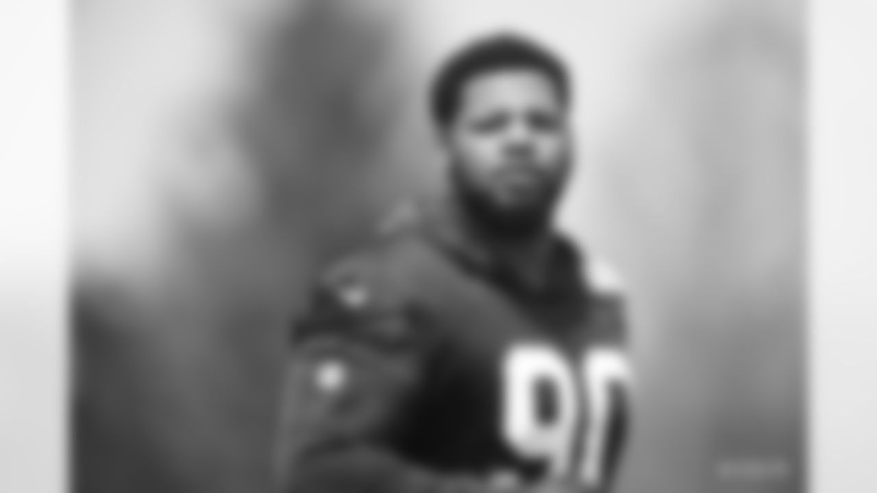 90 DT Grover Stewart