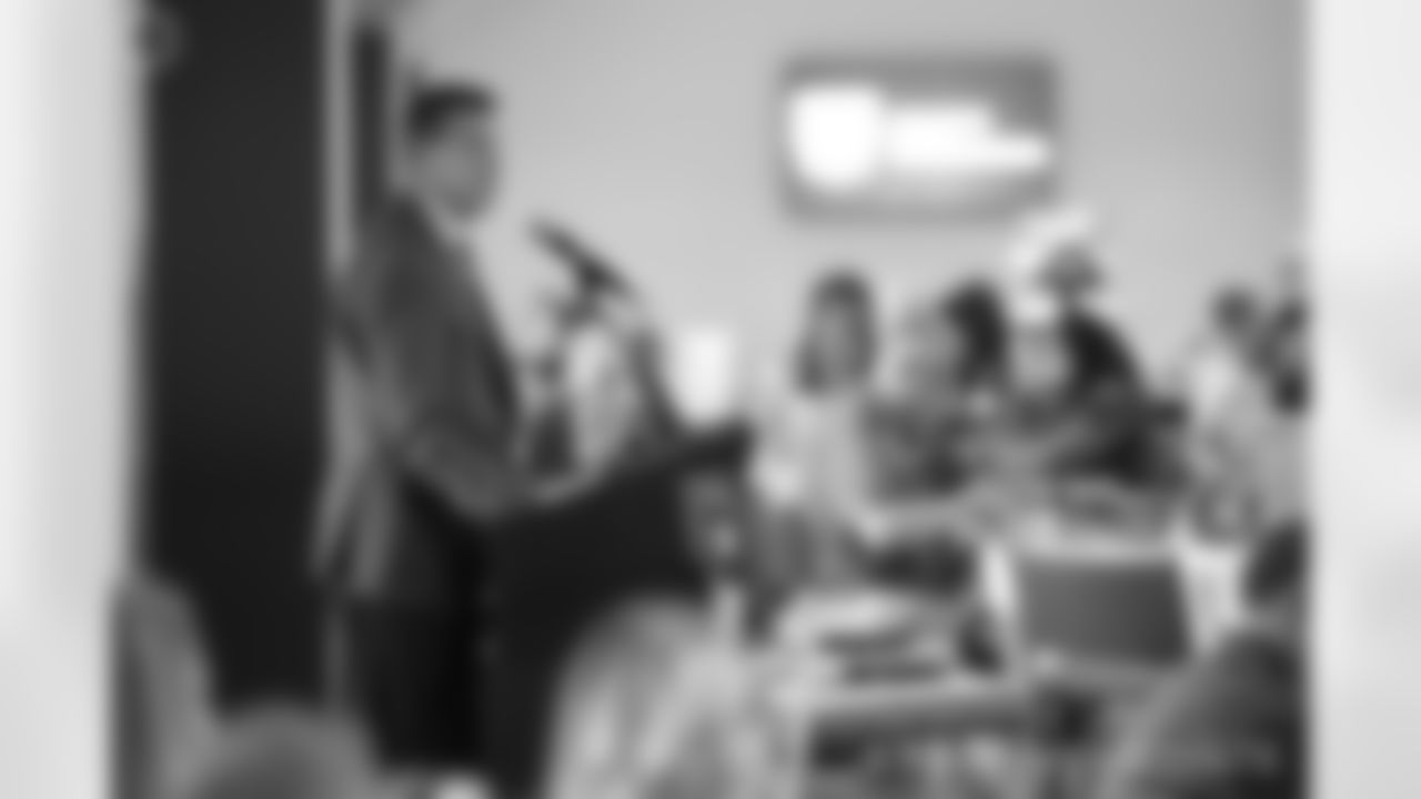2018_0724_SuiteHolderLuncheon_0428