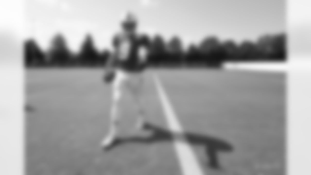 9 QB Nick Foles